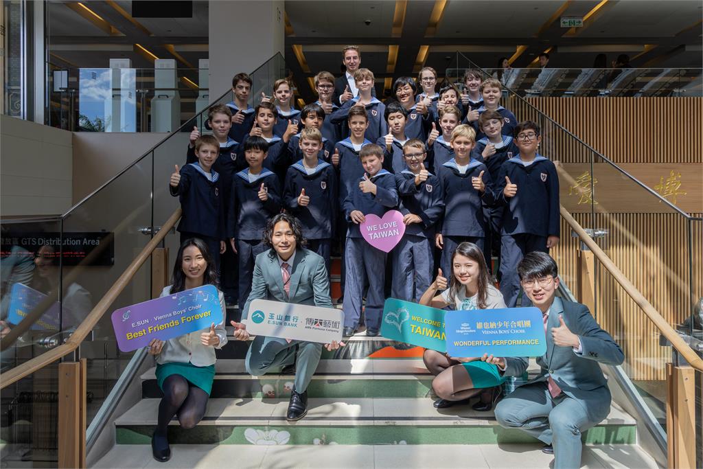 維也納「少年合唱團」快閃故宮　歌聲驚豔全場