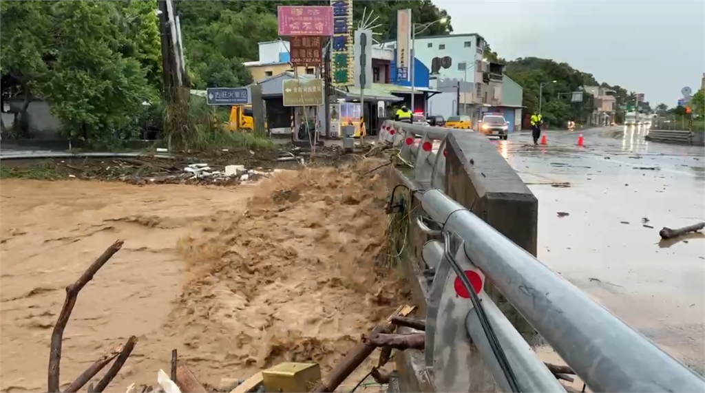 快新聞／豪雨特報持續！　台東大武、達仁今停班停課