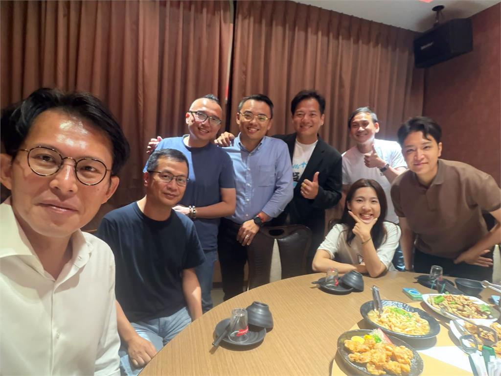 鄭麗文下禁令「不准站台邱臣遠」！黃國昌才曬藍白大合照「本尊耍狠回1句」慘遭網狂酸