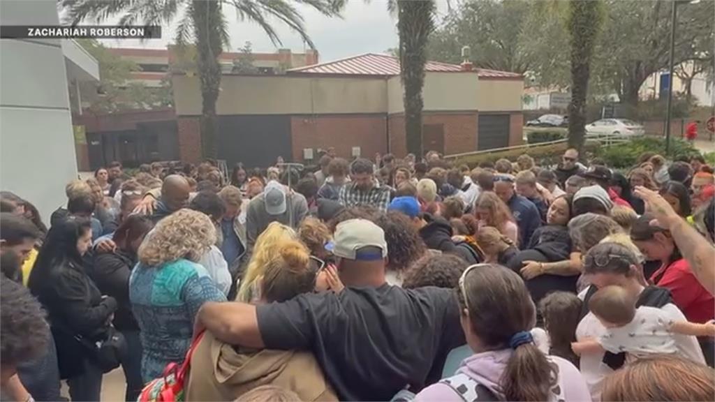 在公園挖1.5公尺沙坑　美國2少年慘遭坍塌活埋致死