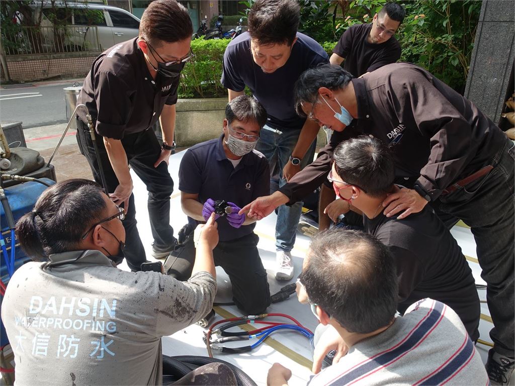 獨家／豪雨一來才知防水好壞！大信防水康永昕曝成敗藏在「這關鍵」
