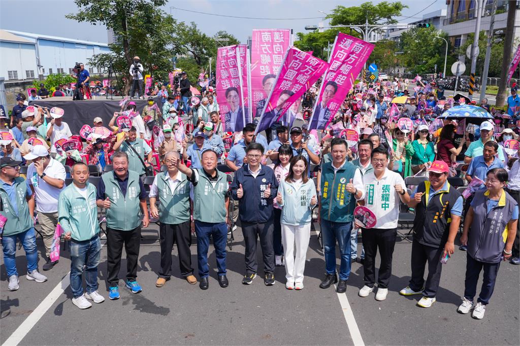 快新聞／現場人潮爆滿！賴瑞隆喊「接棒陳其邁」　力拼大寮產業升級