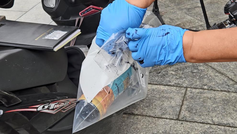 快新聞/國會擴權暫時處分 司法院憲法法庭遭潑漆「還蓋黑手印」