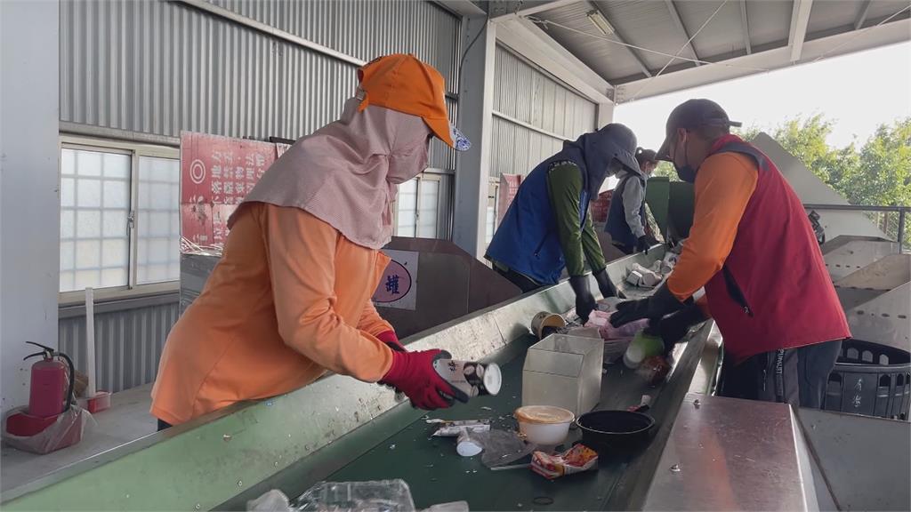 垃圾變黃金！　西螺鎮清潔隊資源回收年賣200多萬元