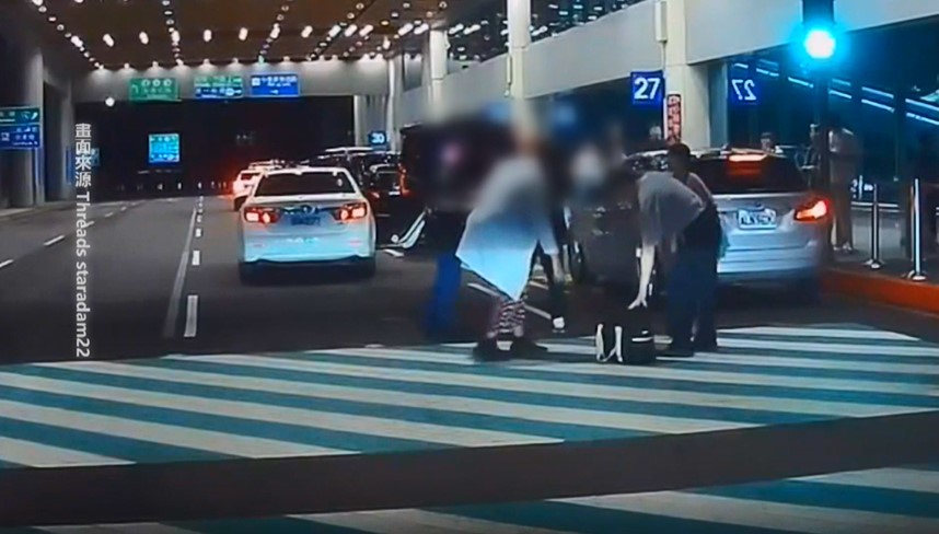 白牌車違規載客遭攔停逃逸 外籍旅客驚悚被甩出車受傷
