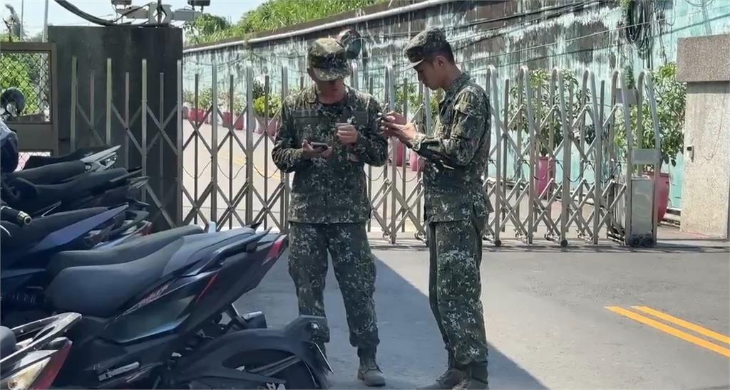 清潔隊流彈驚魂記！　台中大里回收車疑「流彈射入車內」