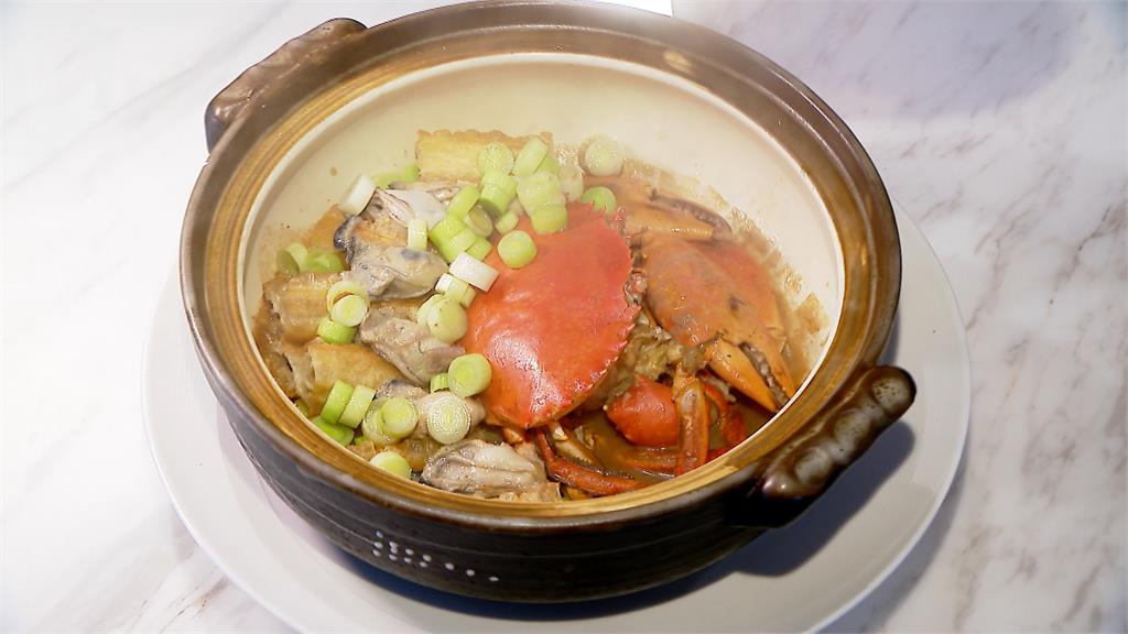 當季沙公加入日本牡蠣增添鮮味 經典「檸檬蟹」改良搭配普洱茶