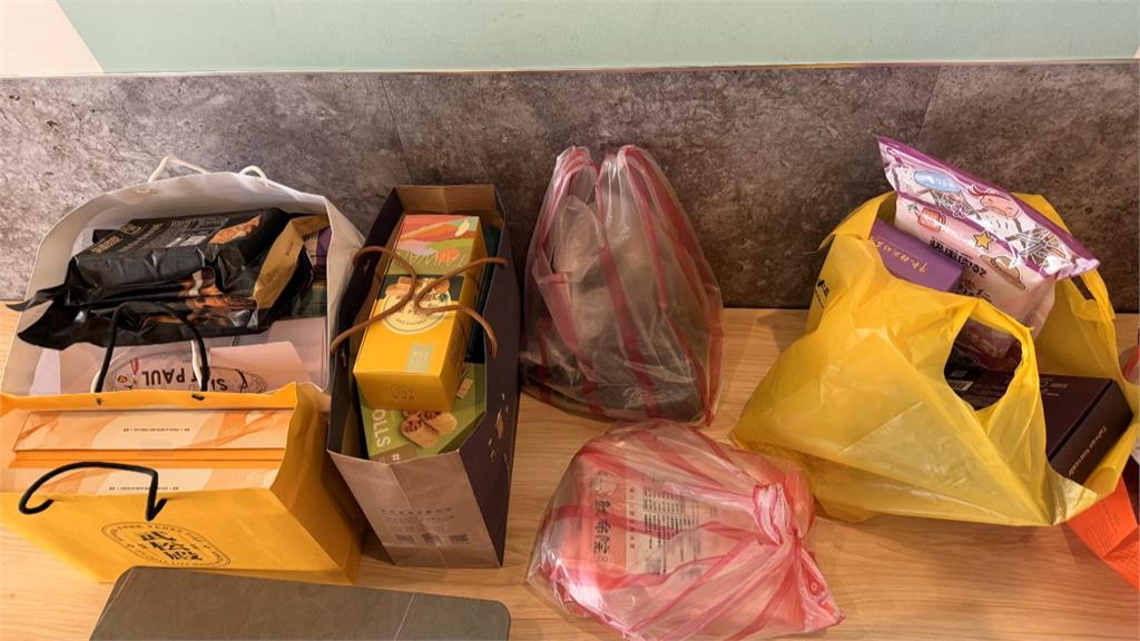 北市飯店也爆鼠患？港客入住驚見巨鼠　伴手禮遭啃損失近萬元