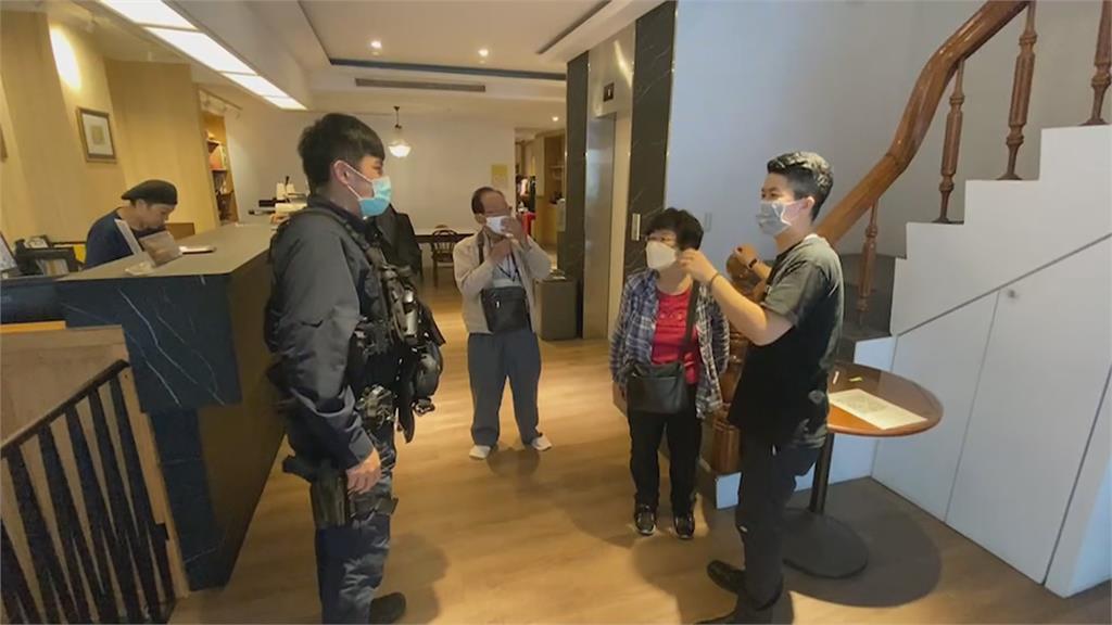 日籍老夫婦台南旅遊遺失手機 警方半小時成功找回
