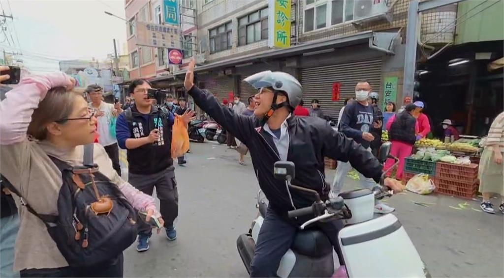 黃國昌彰化掃街又遭嗆超速仔!志工竟拿糖「塞嘴」惹怒民眾