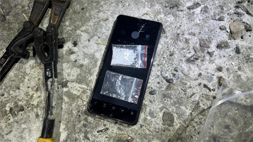 警匪追逐!花蓮魁梧男偷竊藝品逃逸 警方對空鳴槍嚇阻逮人
