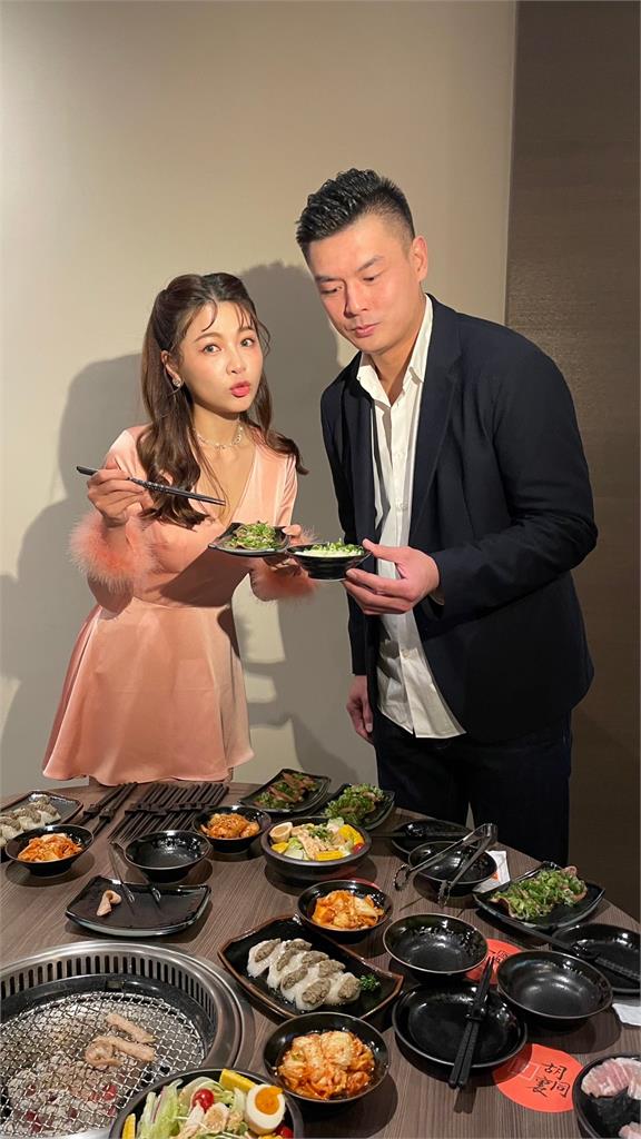 《市井豪門》謝京穎為燒肉店站台!曾為了燒肉24小時快閃日本
