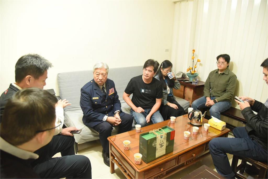 快新聞/基隆24歲警值班台遭撞喪命 獲頒總統褒揚令、從優撫恤2000萬