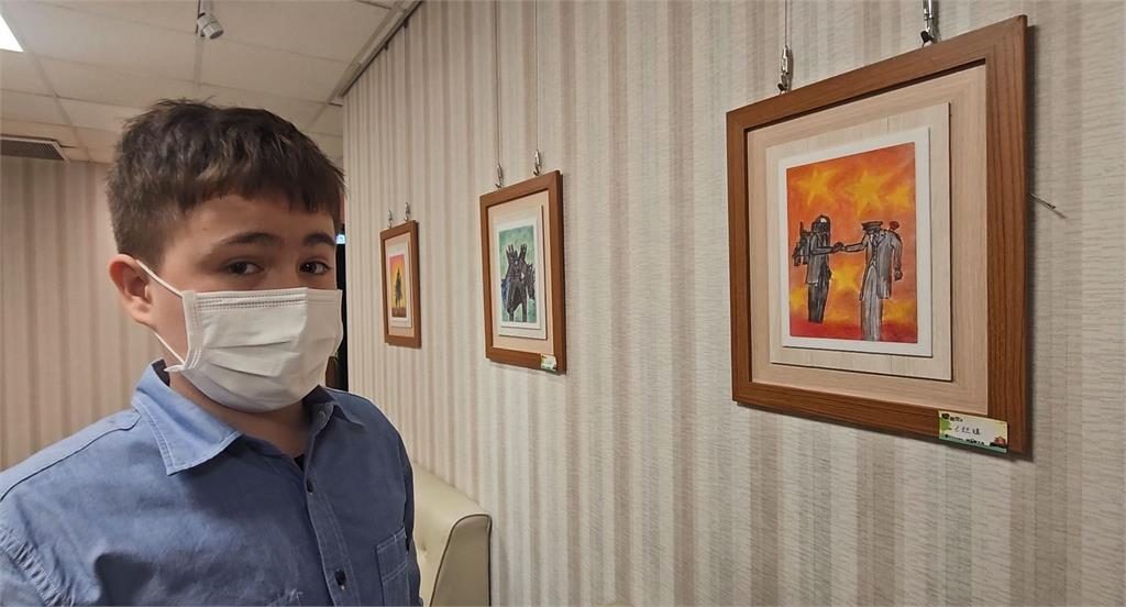 羅東聖母醫院辦聯合畫展　抗癌鬥士作品展現生命力