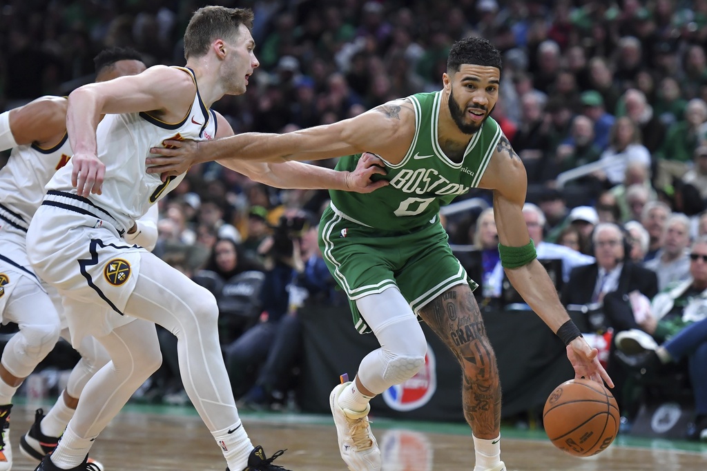 NBA(影)/小丑中鋒準大三元沒用! 金塊客場不敵塞爾提克西區老二岌岌可危
