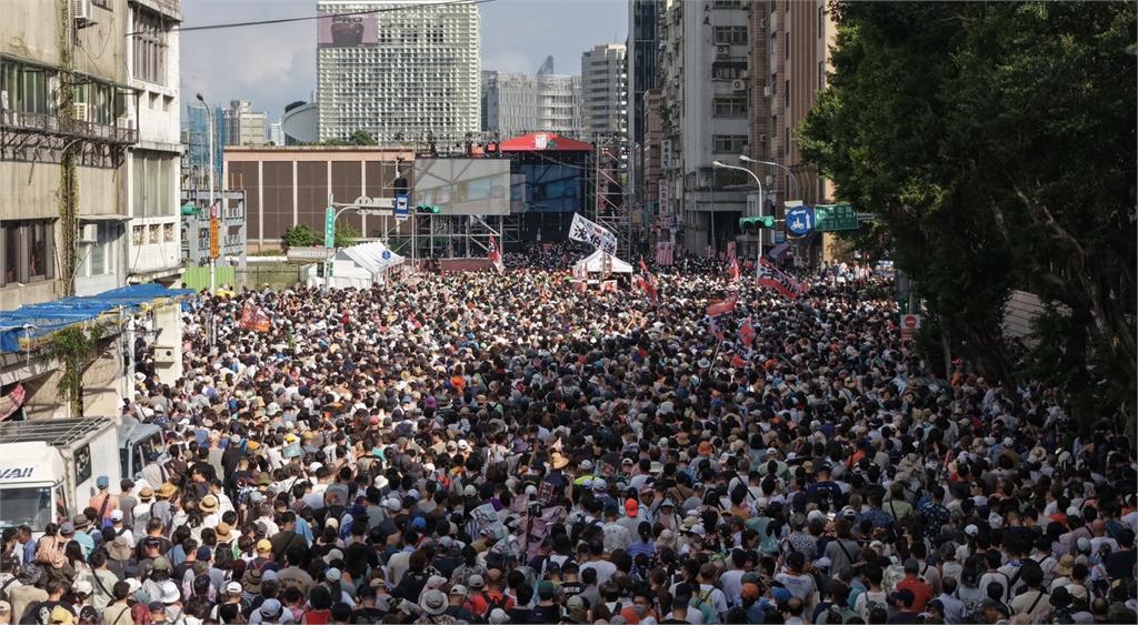 快新聞／國民黨真的慘了！親藍名嘴忘關麥私聊全播出：「這2地」已經掛了