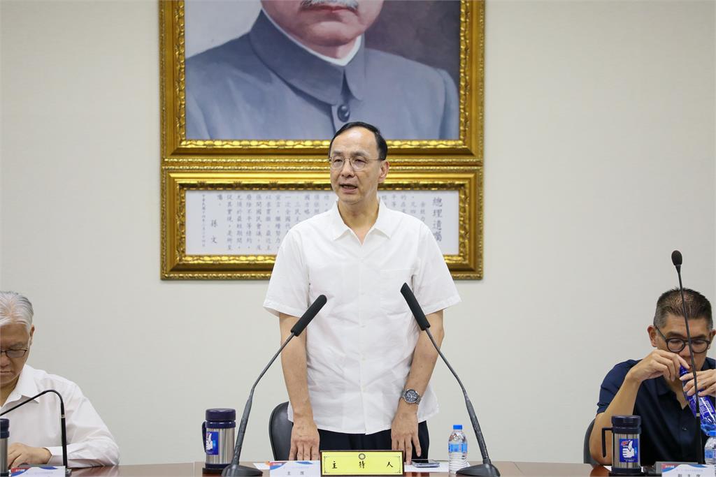 快新聞/再攻普發現金議題 朱立倫超氣:政府不拚經濟只拚政治