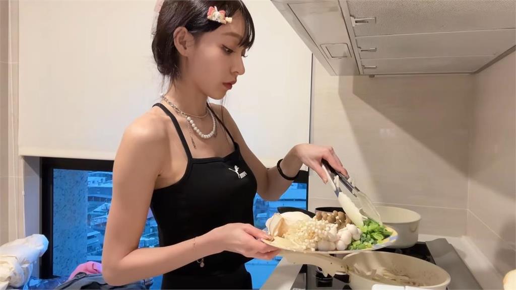 化身最美廚娘!女神林襄親下廚「卻嘆沒朋友」 網心疼:我要報名