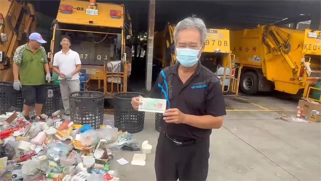 找什麼？彰化和美回收場 一群人翻垃圾山