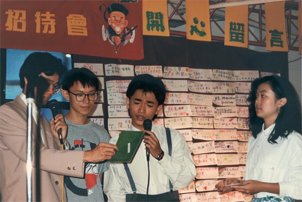 吳宗憲32年前「青澀嫩照」流出!「合體超大咖男星」網震驚:見鬼了