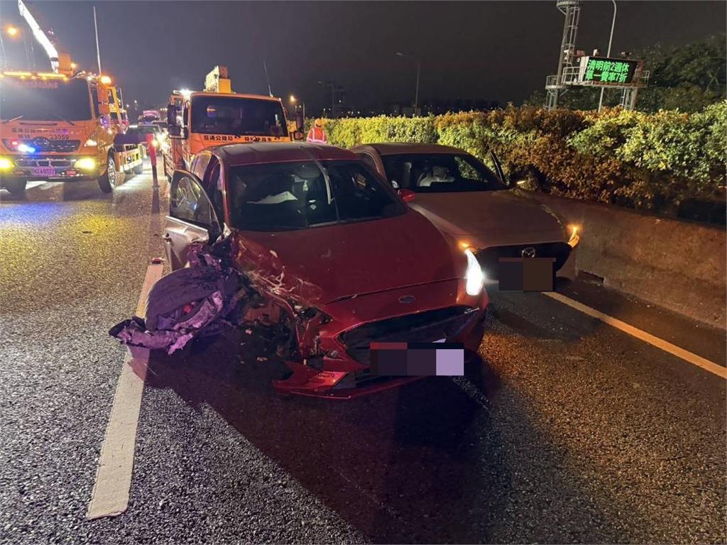 快新聞／國1楊梅段「5車」連環撞！塞爆雙車道　回堵1公里