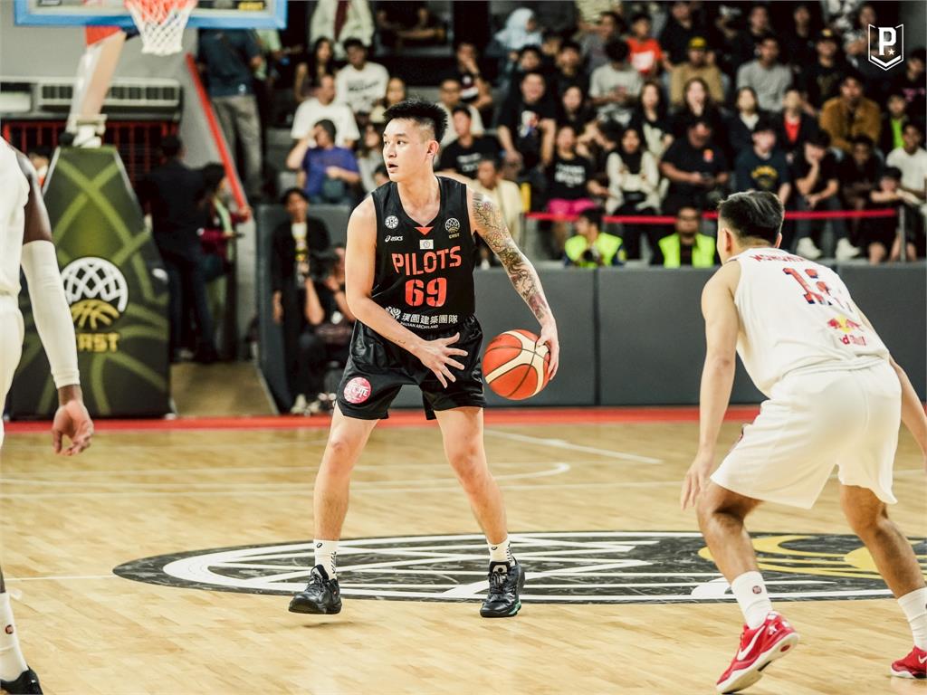 BCL(影)/這次有冷氣了!領航猿「保持全勝」回主場 24分差輕取雅加達明燈