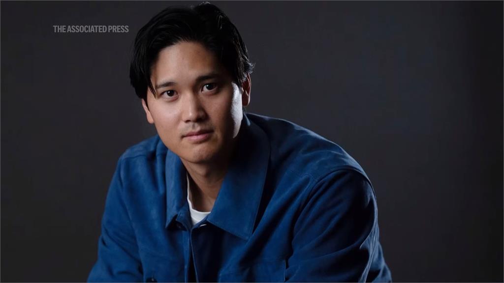 大谷翔平「二刀流」回歸 球員壁畫揭幕吸上百人參加