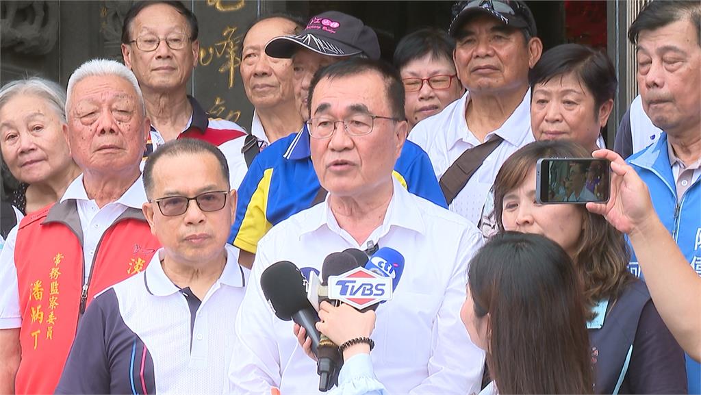 票房毒藥？　同台鄭麗文20秒急閃　李四川澄清：趕行程