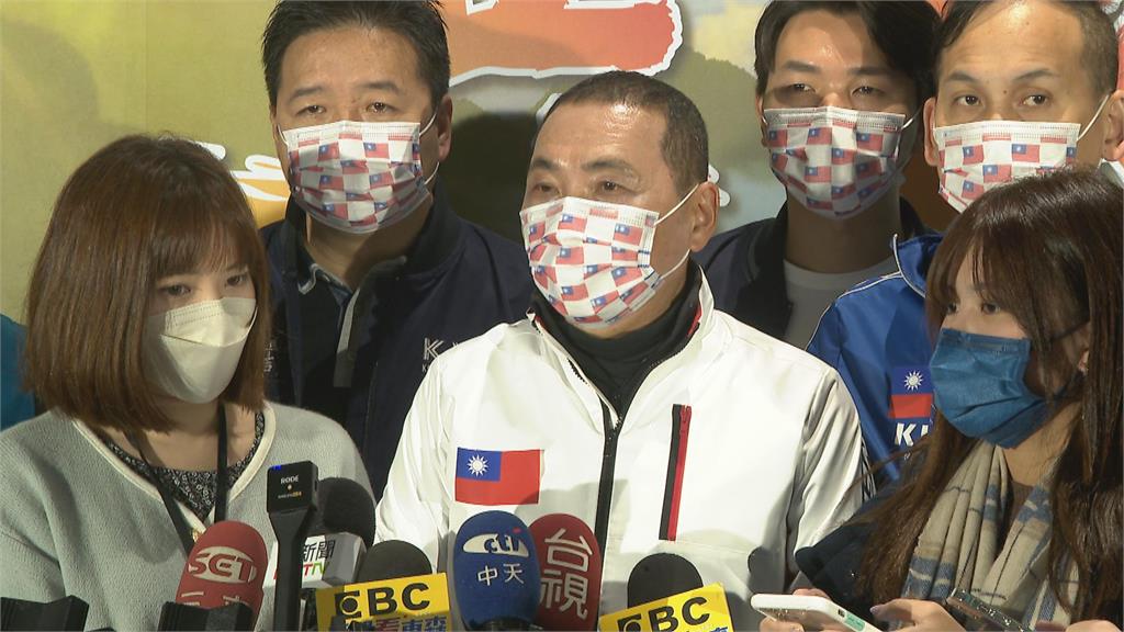 國民黨元旦升旗放國歌狂突槌 馬英九噹朱立倫議長選舉狀況多要檢討