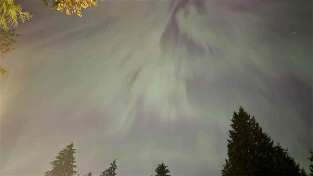 美爆了！地球磁暴　加拿大紅綠極光同時出現