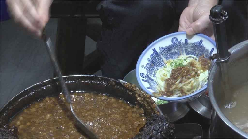 統一肉燥麵的幕後大人物是他！靠「它」賺進第一桶金，最後卻選擇離開？