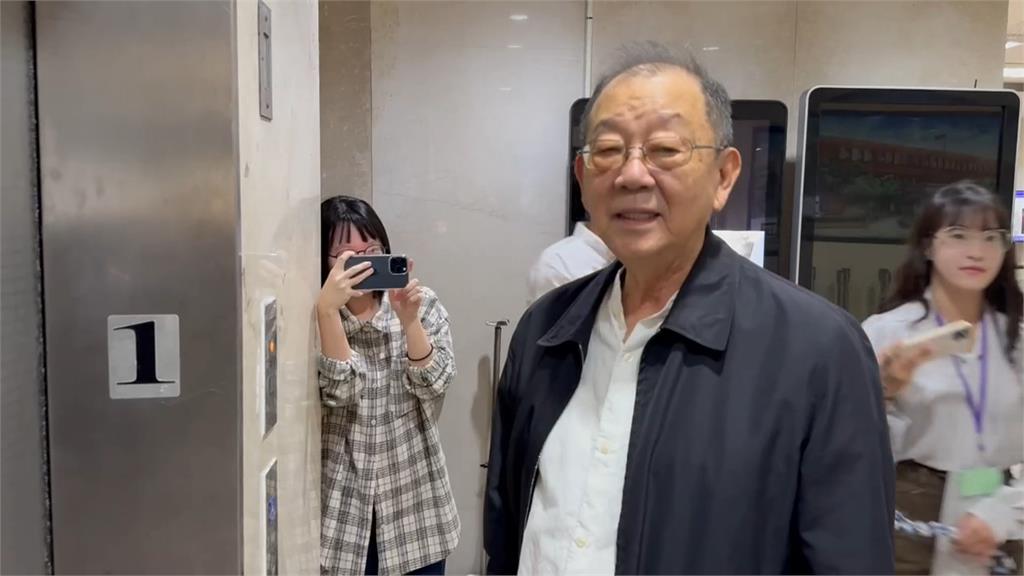 遭爆「斗內」風波！　許甫受訪突扯苗博雅挨批「太可笑」