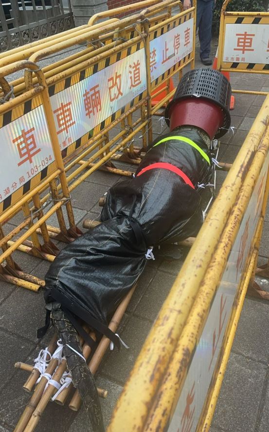 立法院驚見2公尺長大鱷魚 竟是業者不滿「這件事」帶來抗議