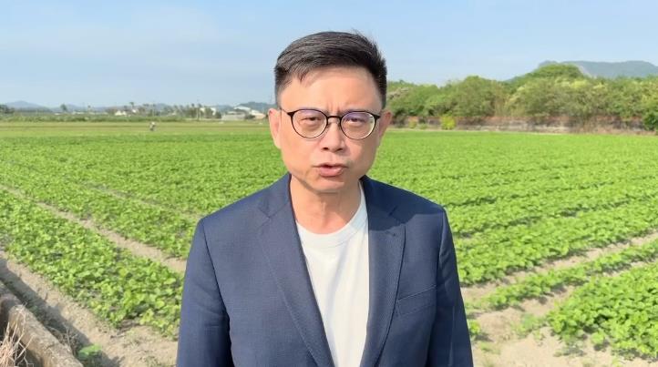 快新聞/國民黨太扯!中常委竟穿「毛澤東衣」大談統一台灣 綠委憤怒反擊