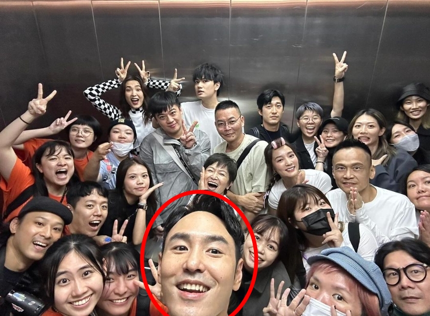 桂林仔真面目探出頭!阮經天掀開瀏海「髮際線退潮差很大」網震撼:也太光