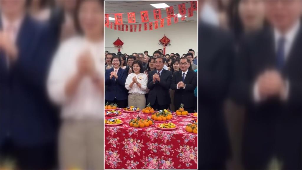 竹縣新春團拜冷冰冰 徐欣瑩、陳見賢同台「零互動」