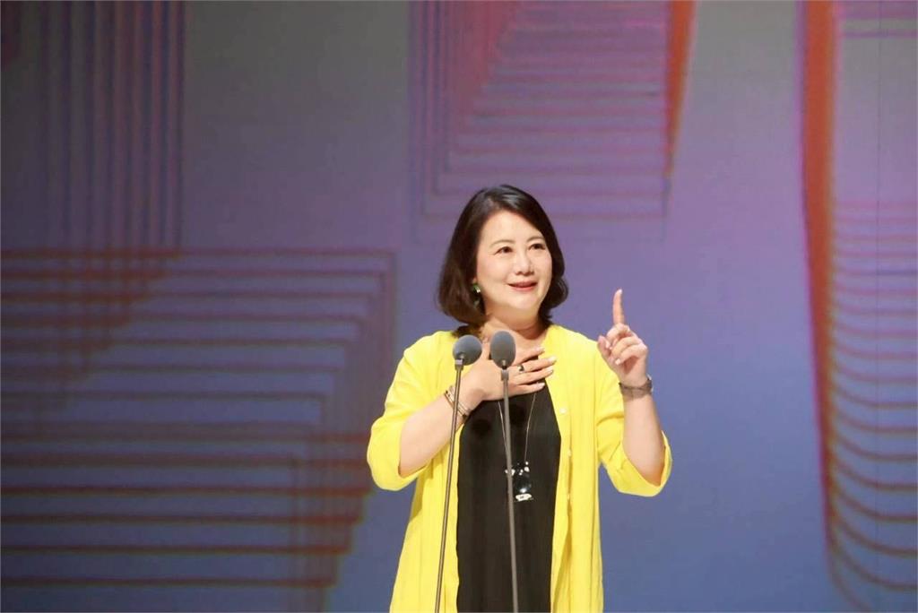 快新聞／接棒王義川　賴清德震撼宣布：吳思瑤出任政策會執行長
