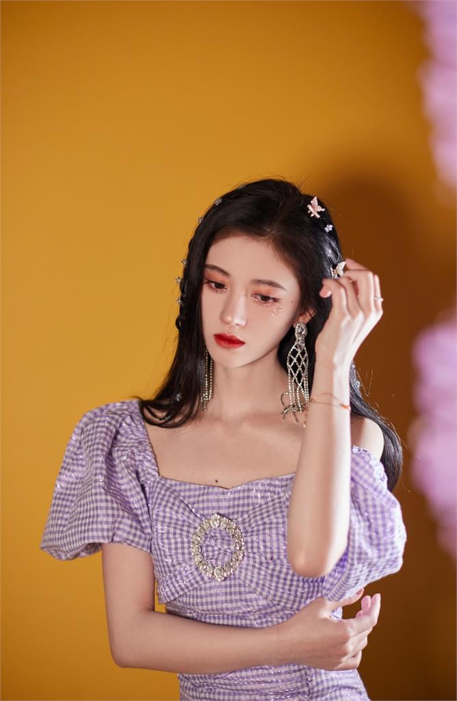 堪稱中國娛樂圈「4千年一遇」的美女!卻因「這1點」星途被耽誤