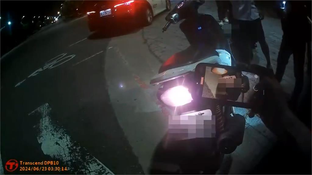 台中中央公園機車競速飆車 騎士玩命「躺著騎」警循線追查要開罰
