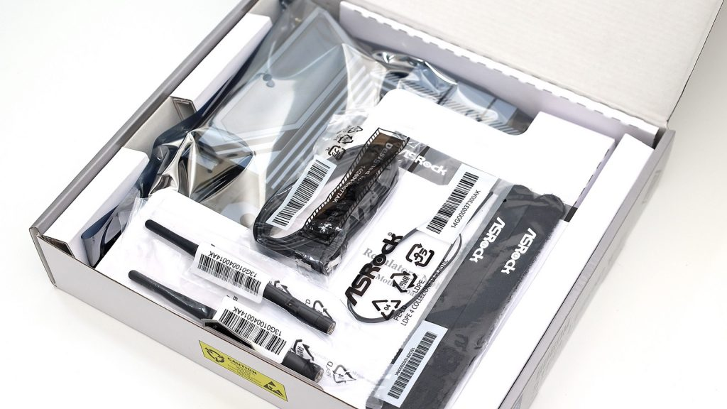 ASRock B860M Steel Legend WiFi 平價銀白色加入 Thunderbolt 4