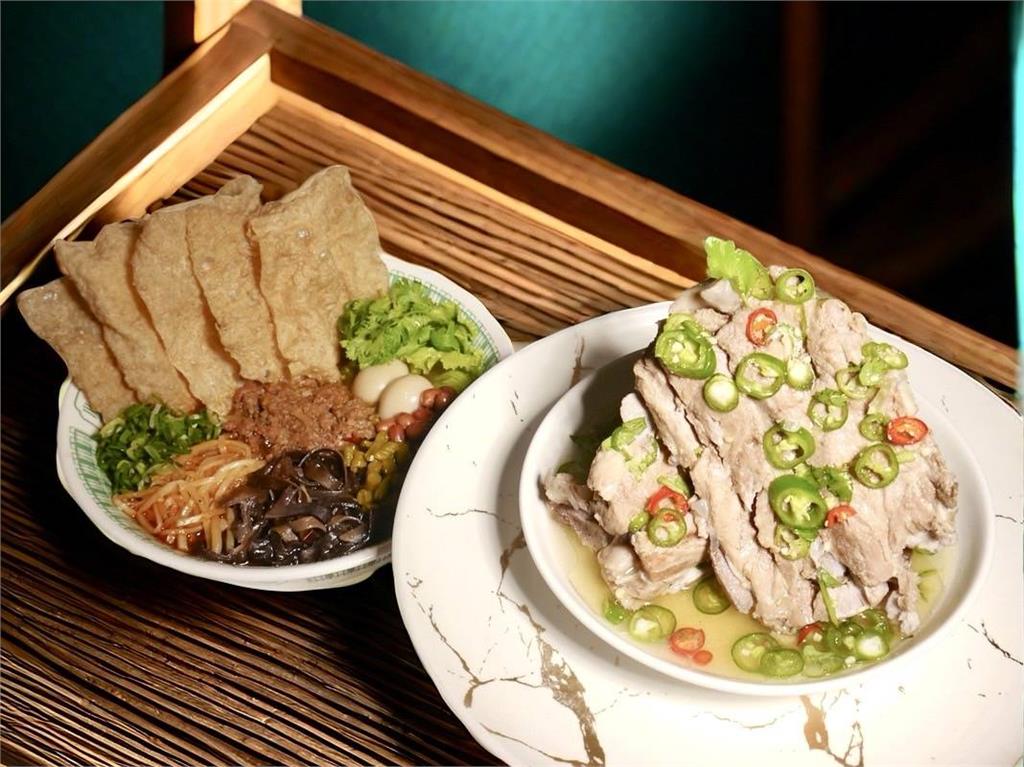 螺螄粉創意料理 插旗信義美食商圈 引爆排隊熱潮