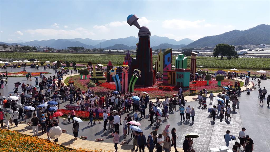 颱風過後人潮爆發 台中國際花毯節突破百萬人次