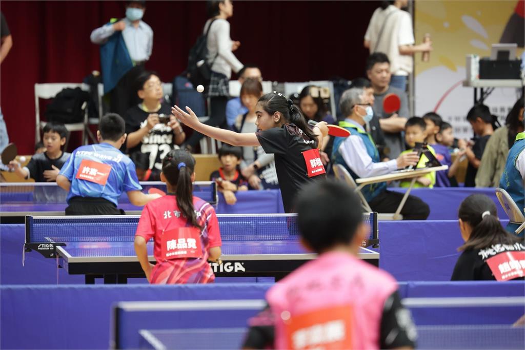 快新聞/接棒鄭麗君促成!艋舺盃桌球睽違十年回歸 吳沛憶:續挺全民運動