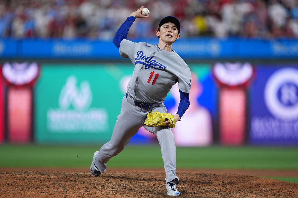 MLB(影)／別再說佐佐木朗希不行了！擔任終結者飆出163公里速球幫學長拿下勝投