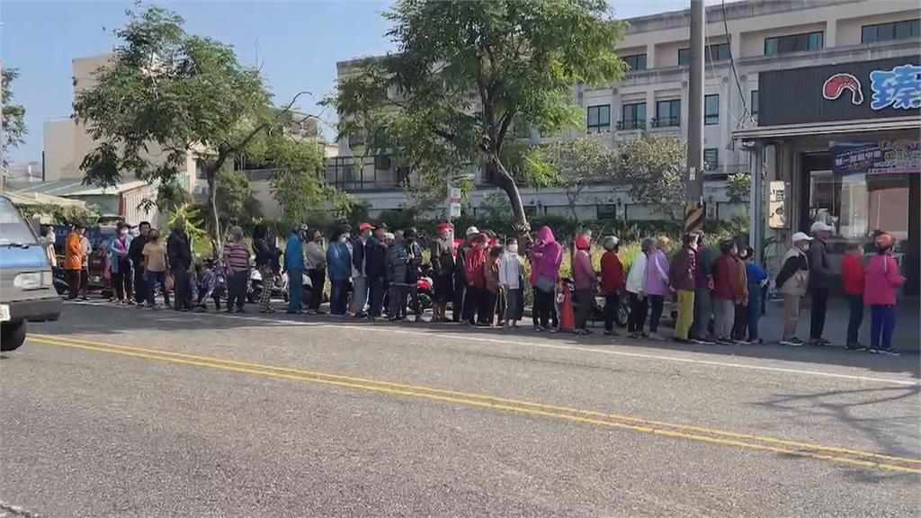 台灣隊12強奪冠舉國歡騰 台南店家連兩天招待100份關廟滷麵