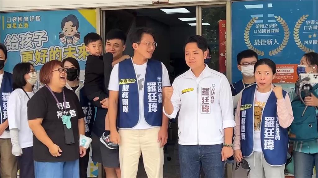 黃國昌助陣羅廷瑋車掃　台中六罷團集結掃街