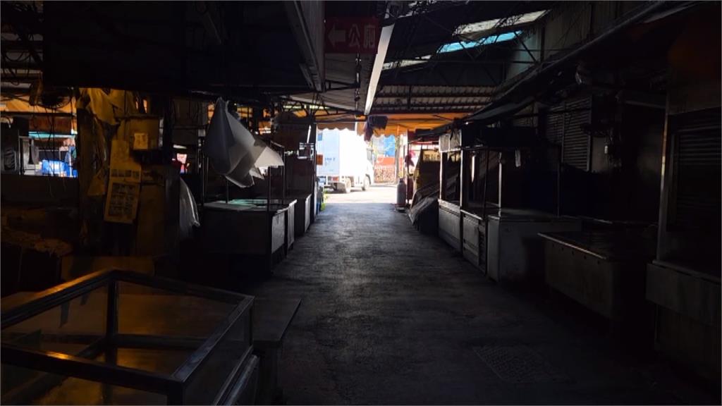 馬路當你家？　彰化員林貨車「占道卸貨」　機車族也僅能倒車繞路