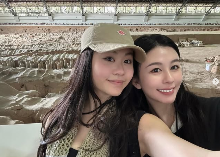 邱淑貞愛女「絕世神顏」美照流出!「1部位」網一看全驚呆:簡直複製貼上