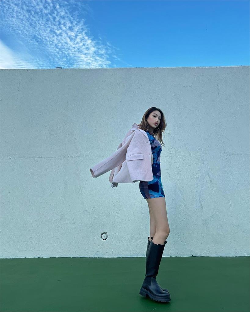 任達華18歲愛女曝光「兒時照」!可愛模樣網讚:從小就是美女
