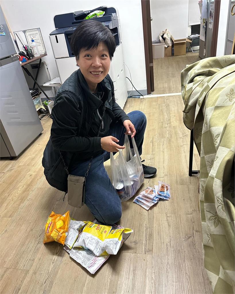  鄭麗文詭異靈動竟是「好兄弟搞事」？通靈少女「急喊46字」嚇翻網：真的鬧鬼